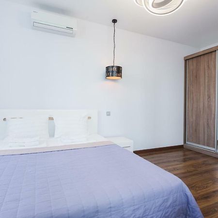 Апартаменти Герцена 35 Kyiv Exterior photo